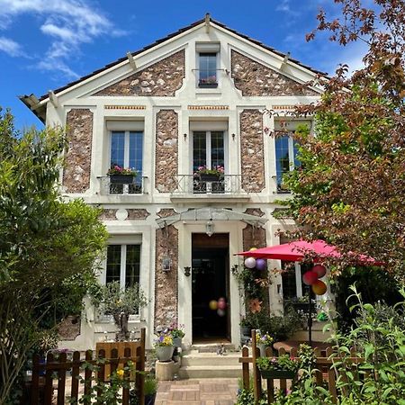 Апартаменты Petit Studio De La Maison Du Bonheur - Rez De Jardin Вилье-сюр-Марн Экстерьер фото
